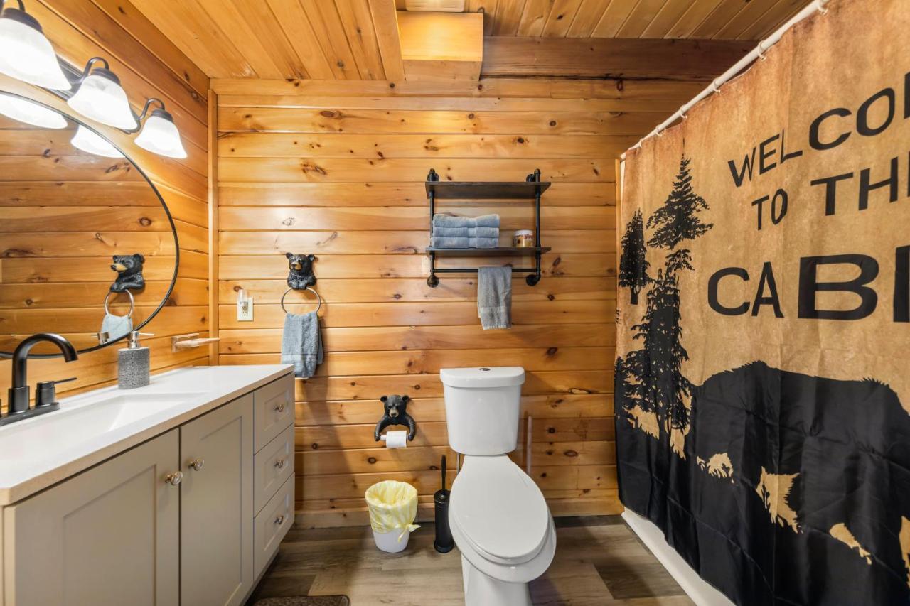 Serenity, A Rustic Log Cabin Retreat Севьервилл Экстерьер фото